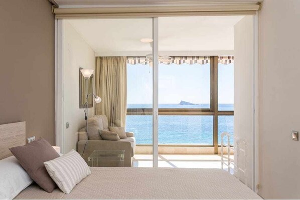 1 غرفة نوم ومكواة/لوح كي وواي فاي وملاءات أسرّة