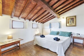 4 chambres, fer et planche Ă repasser, Wi-Fi, draps fournis