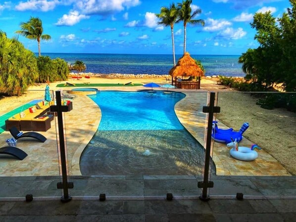 Ulkouima-allas, lämmitetty uima-allas