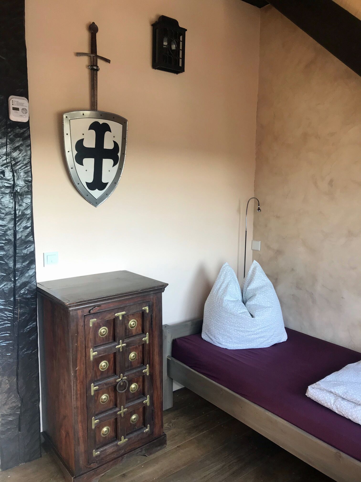 3 bedrooms, in-room safe, iron/ironing board, travel crib