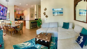 TV connectée, jeux vidéo, lecteur de DVD, livres