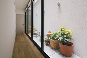 Interior - Huge Oxford Street 3BR - Netflix & Nespresso (London)