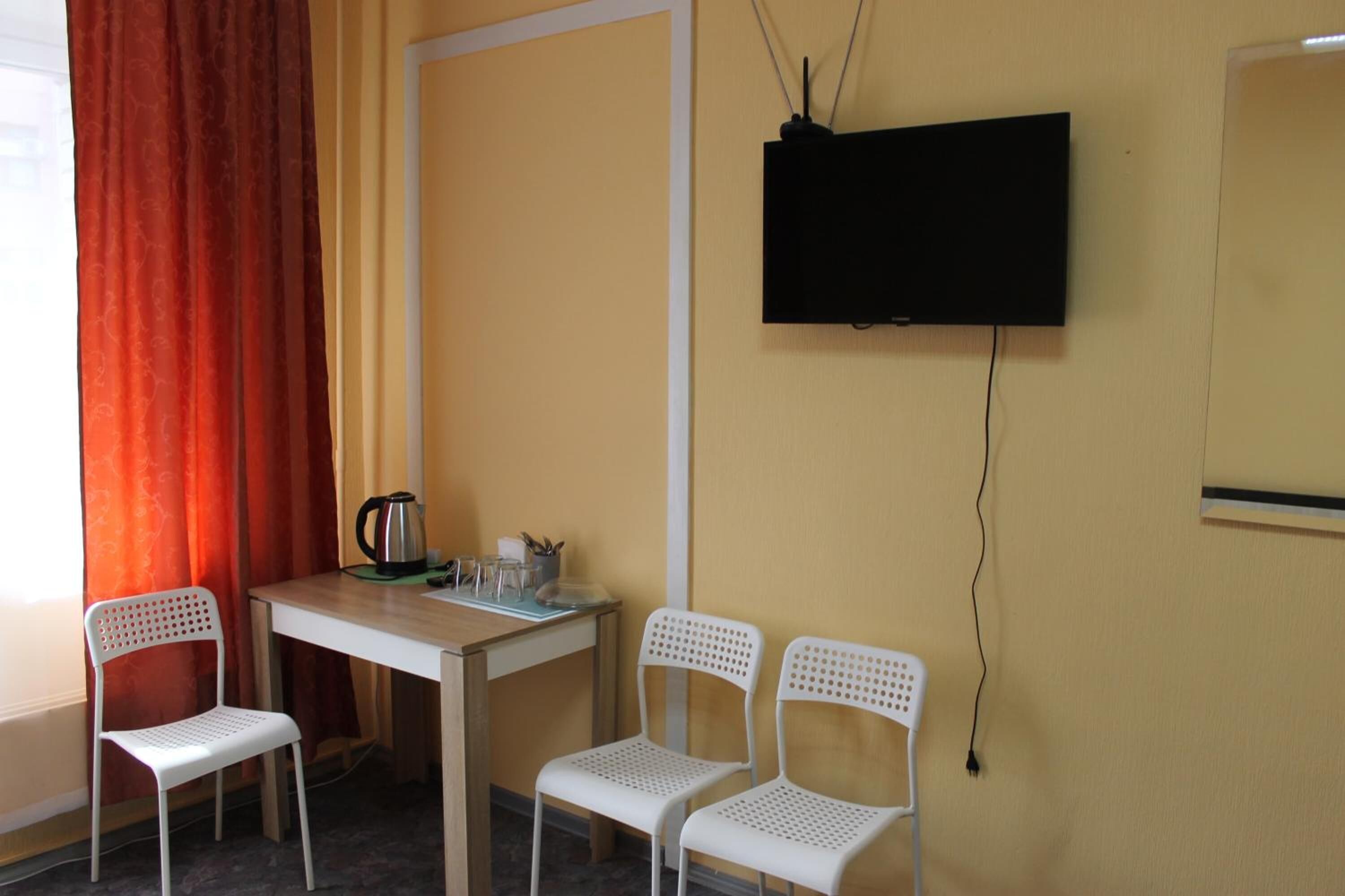 Desk, iron/ironing board, free WiFi, bed sheets