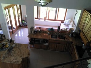 Private kitchen - Beautiful, private, safe, family oriented large home close to airport (La Garita)