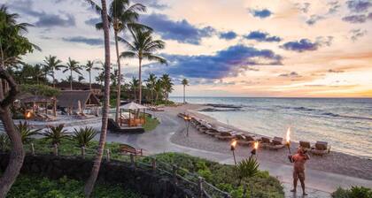Four Seasons Resort Hualalai at 4th Fairway, Ocean View with 2 Golf Carts