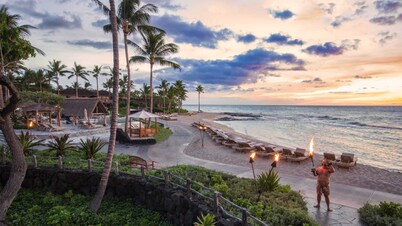Four Seasons Resort Hualalai at 4th Fairway, Ocean View with 2 Golf Carts