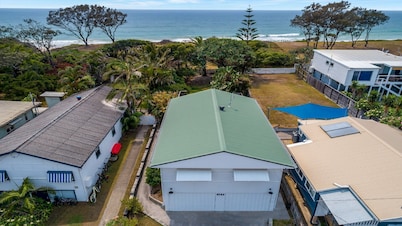 Sea Legs - Gorgeous Beachfront