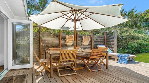 Sea Legs - Gorgeous Beachfront