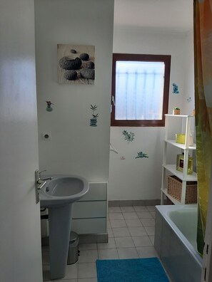 Hair dryer - Villa La Peyriere. (Poussan)