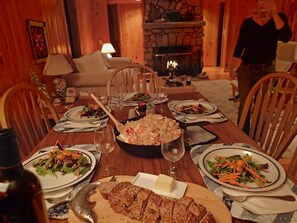 Dining - Quiet Lakefront Cottage near Acadia National Park (Mt Dessert)