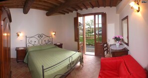 3 camere