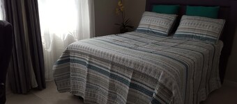 Lussuosa camera da letto nel nord di San Jose 北 聖 何 西 單獨 的 的 寬敞 整洁 整洁 臥室 臥室