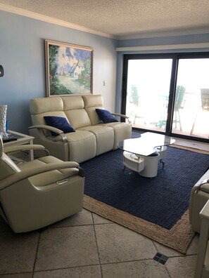 Smart TV, video games, DVD player, books