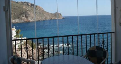 APTO, WIFI in ACANTILADO 'VIEW TO THE SEA'. PARKING