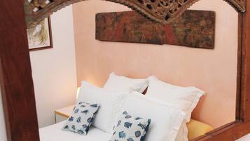 4 bedrooms, iron/ironing board, travel crib, free WiFi