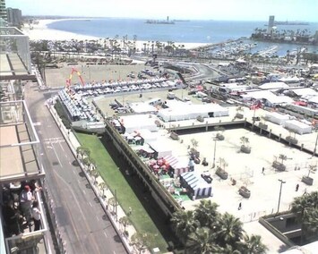 The famous Long Beach Grand Prix. The Balcony has a perect view !!  