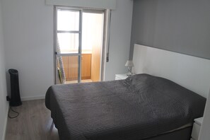 3 Schlafzimmer, Bügeleisen/Bügelbrett, WLAN, Bettwäsche