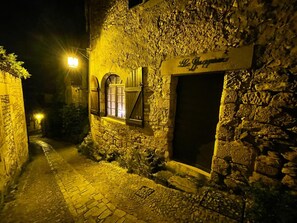 Exterior detail - In the heart of Beynac, your cosy rental (Beynac-Et-Cazenac)
