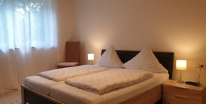 2 chambres, fer et planche à repasser, accès au Wi-Fi (inclus)