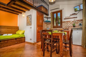 2 室のベッドルーム、アイロン / アイロン台、旅行用ベビーベッド、WiFi (無料)