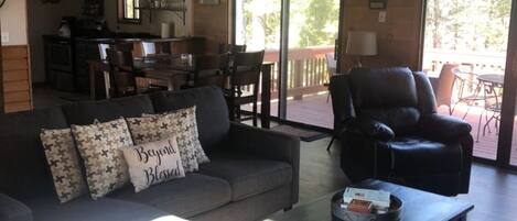 TV connectée, cheminée, imprimantes