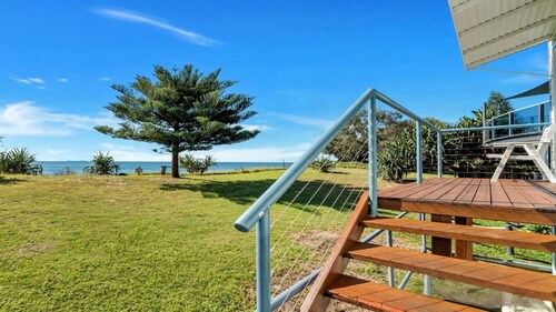 FRANGIPANI COTTAGE - Wooli, NSW