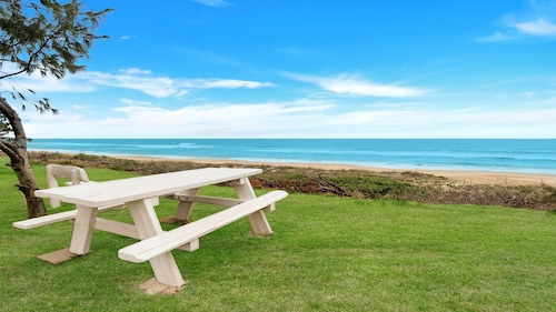 R J s Paradise - charming beach house