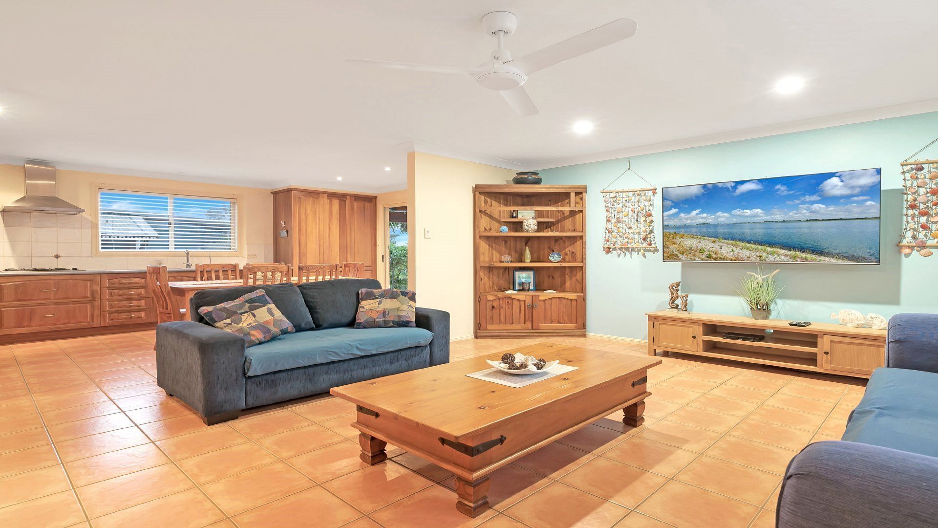 R J S Paradise - Charming Beach House - Wooli