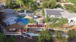 Exterior - (The Last) Resort with endless breathtaking views; an oasis to escape the fray (Simi Valley)