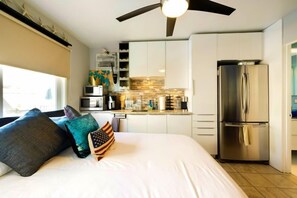 2 soverom, strykejern/-brett, internettilgang og sengetøy