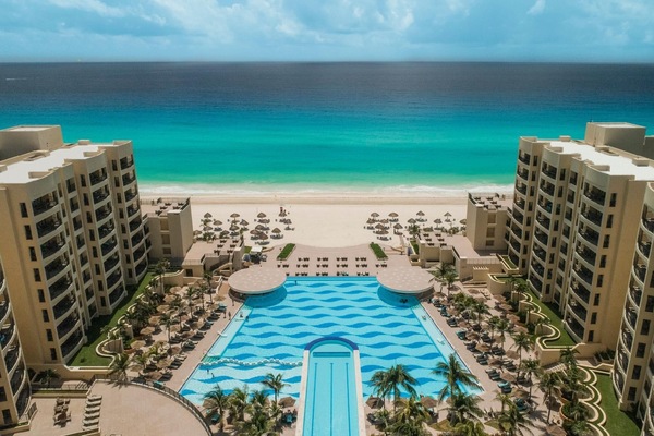 Pool | Outdoor pool