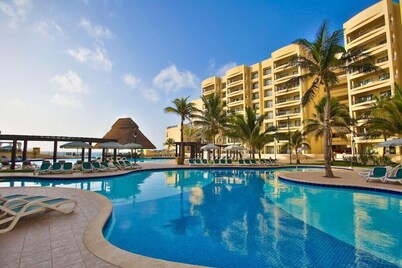 O Royal Sands