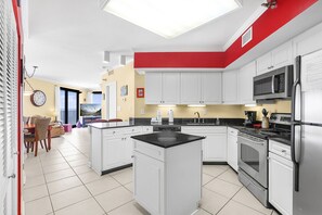 Fridge, microwave, oven, stovetop - Windward Pointe 1401, Orange Beach Condo: Beachfront, 3 Beds, Amazing Views! COR (Orange Beach)