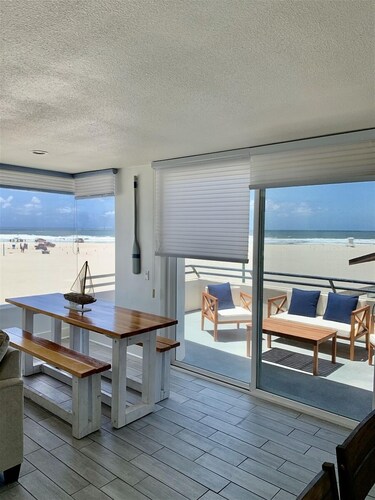 Fun in the Sun Penthouse! Perfect Panoramic Ocean Views on the Famous Mission