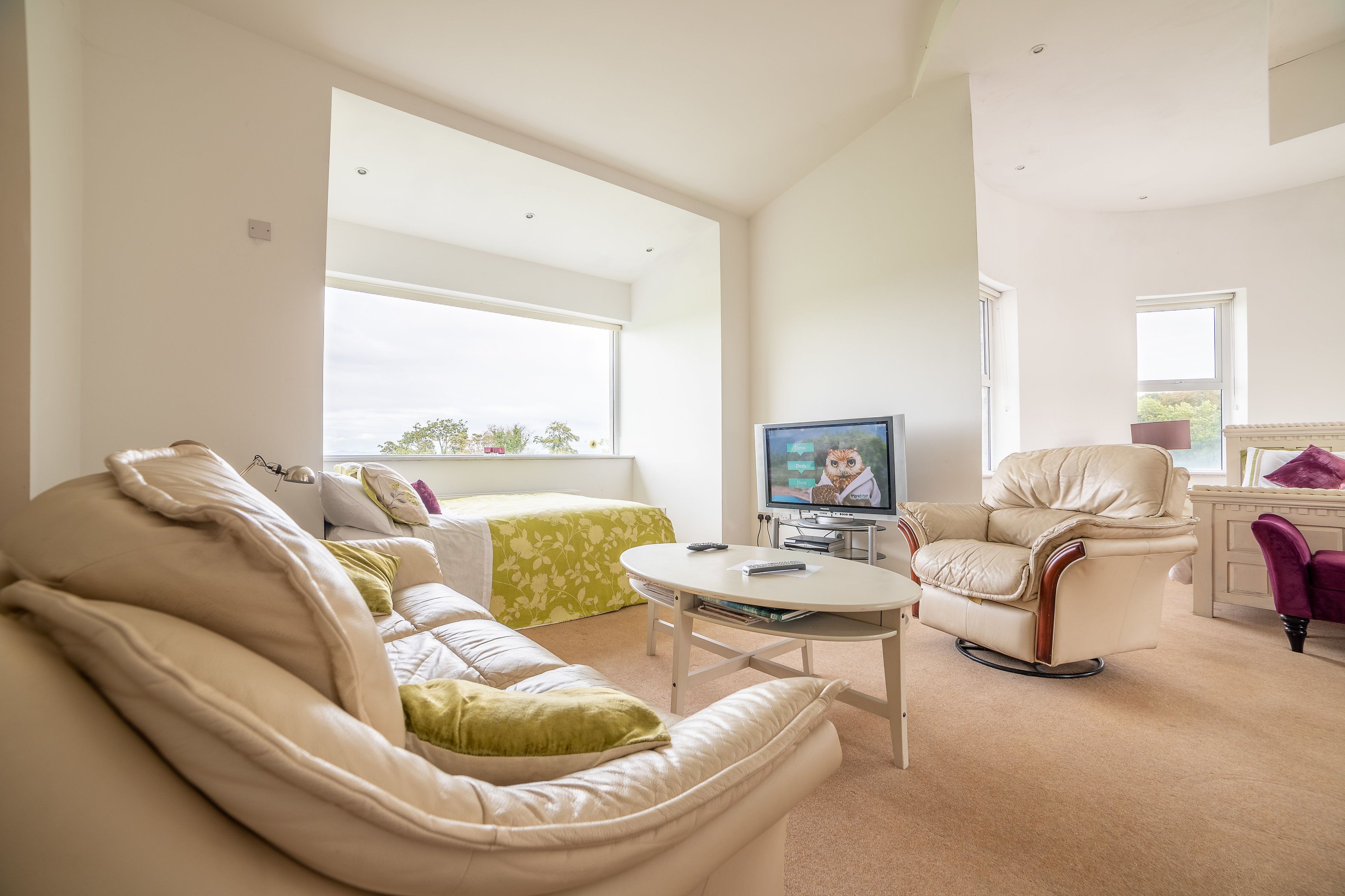 Family Room, Park View | Living area | Flat-screen TV