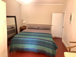 3 soverom, strykejern/-brett, wi-fi (inkludert) og sengetøy