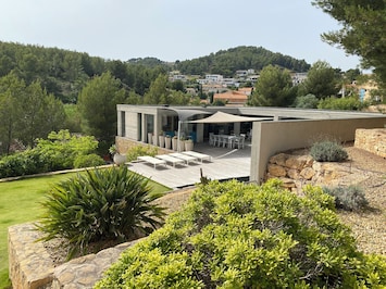 Villa vue de l'entrée