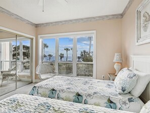 3 bedrooms, iron/ironing board, Internet, bed sheets