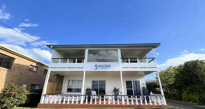 Seascape Upstairs - wake up to 180 degree views