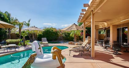 Upscale Quiet Luxury Living In Palm Desert! CLOSE to Shopping Golf ⛳️