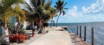 Big Pine Key Waterfront Home: Boating, Sunrises, Sunsets; Relax in Paradise!