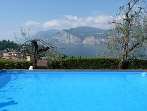 Piscina all'aperto