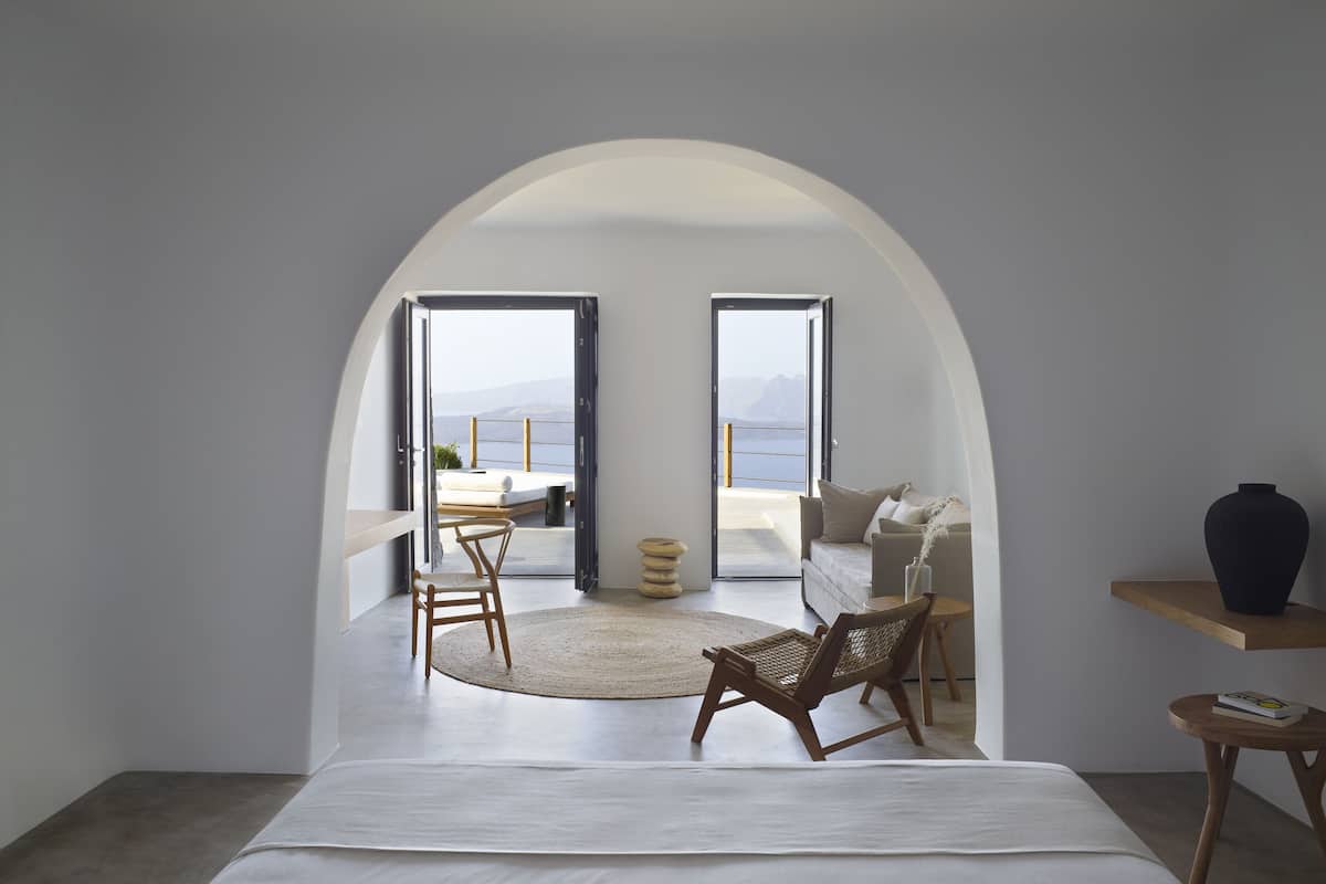 superior honeymoon suite with private pool and caldera view | 1 bedroom, minibar, in-room safe, individually decorated