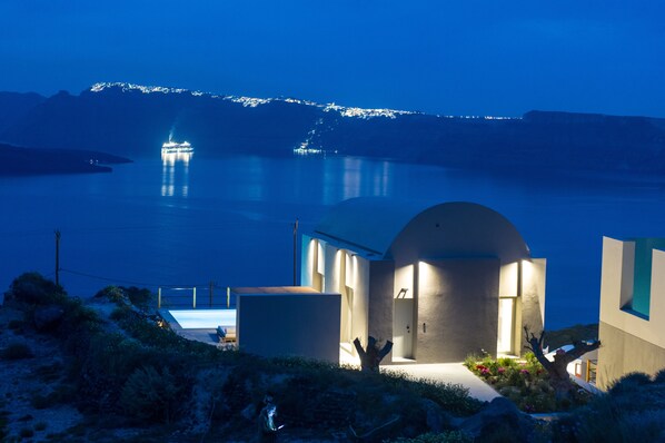 Staircase - Melidonia Suites (Santorini)