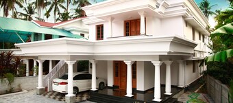 Dvārakā: Luxury Villas of Guruvayur
