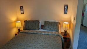 1 habitación, escritorio, wifi y ropa de cama 