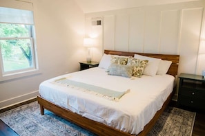 3 bedrooms - Luxury Cottage in the Heart of North Georgia (Dahlonega)