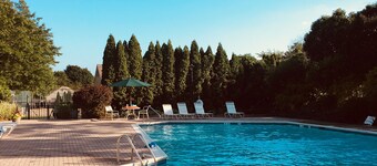 Pools tennis gym golf pickelball