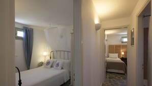 Unclassified image, 2 of 25, button - Serene Holiday Villa - Views, nr Best Family Beach by VillaRentalsgr (Paros)