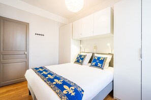 1 bedroom, iron/ironing board, travel cot, free WiFi